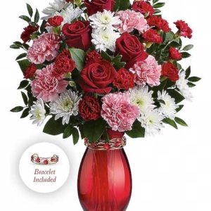 Teleflora's Sweet Embrace Bouquet