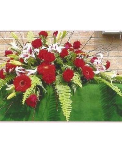 This elegant, all red funeral casket spray conveys compassion and deep devotion.
<ul id="prodDetailDelivery">
 	<li><span style="color: red"><b>Local Delivery Only</b></span></li>
</ul>